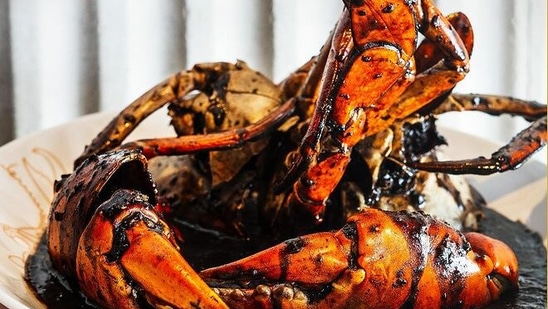 Chef Dharshan Munidasa: The famous chef along with his partners Kumar Sangakkara and Mahela Jayawardene owns the famous Ministry of Crab in Mumbai. The menu has a wide variety of seafood like Pepper Crabs, Crab Curry, Clay Pot Prawns, among other delicious delicacies.(Instagram/ministryofcrab.mumbai)