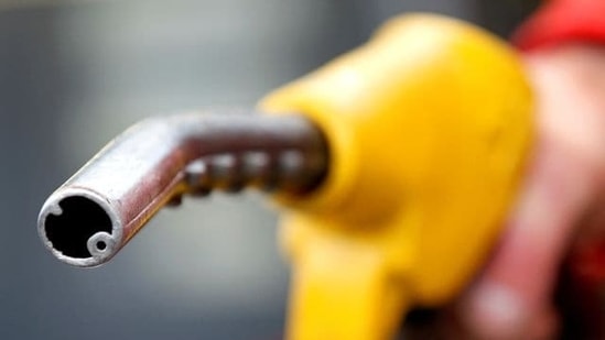 The recent surge in fuel prices can be attributed to the fall in the country’s fuel demand in May owing to the raging second wave of the coronavirus disease (Covid-19) pandemic.(Reuters file photo)