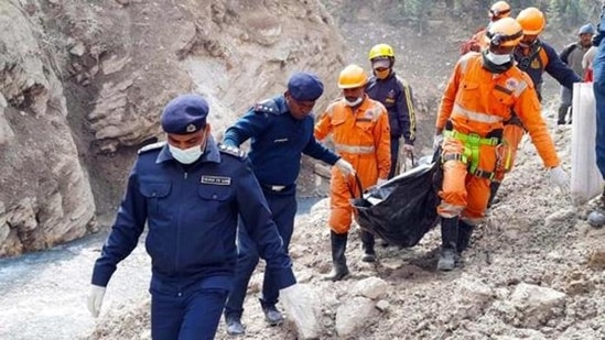 Search and rescue operations for the missing in Chamoli, Uttarakhand, after a cloudburst in February this year. (File photo)(HT_PRINT) Search and rescue operations for the missing in Chamoli, Uttarakhand, after a cloudburst in February this year. (File photo)(HT_PRINT)