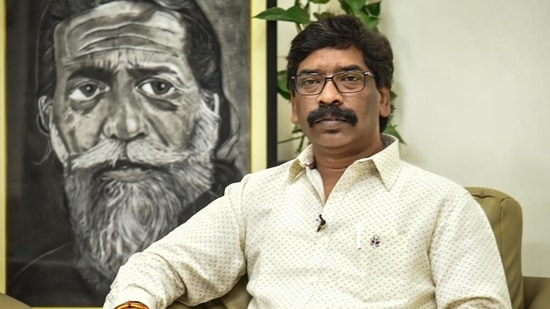 Hemant Soren said that the Jharkhand government has constituted a one-member inquiry commission to investigate the case of unnatural death and justice would be ensured at all cost. (PTI) (HT_PRINT-prepub)