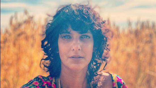 Recently, actor Poorna Jagannathan got together with her Never Have I Ever family and raised over $100,000 as financial aid for India’s Covid-19 battle. Recently, actor Poorna Jagannathan got together with her Never Have I Ever family and raised over $100,000 as financial aid for India’s Covid-19 battle.