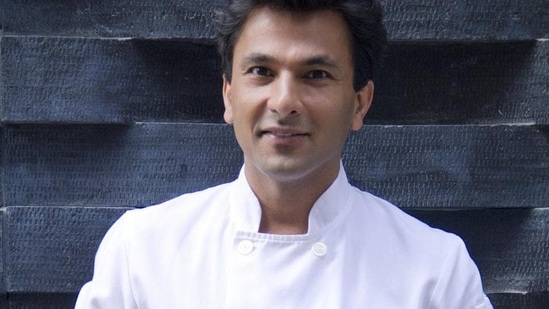 Vikas Khanna took to Twitter to share a post about his dog.(HT Photo) Vikas Khanna took to Twitter to share a post about his dog.(HT Photo)