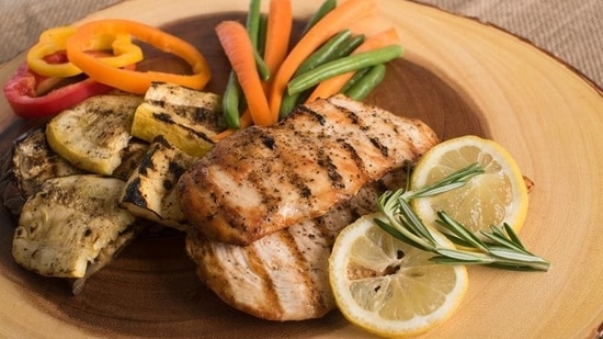 Study shows people on ketogenic diet living fully with IDH1-Mutant Glioblastom.(Unsplash) Study shows people on ketogenic diet living fully with IDH1-Mutant Glioblastom.(Unsplash)