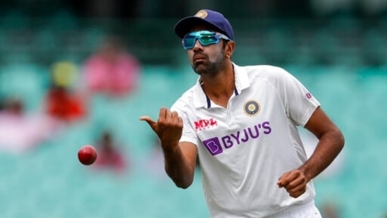 India's Ravichandran Ashwin throws the ball to a teammate.(AP) India's Ravichandran Ashwin throws the ball to a teammate.(AP)