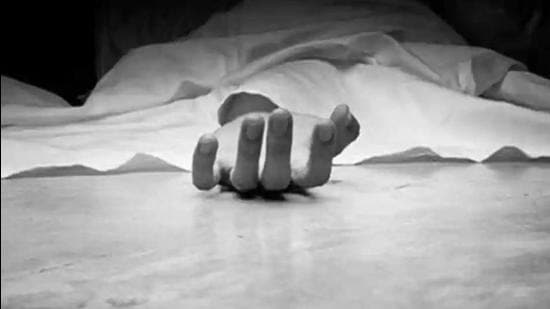 The victims, Sunil Kumar of Bihar and his nephew Gollu, were first rushed to the civil hospital in Mohali’s Phase 6, where Sunil was declared brought dead. Gollu was referred to GMCH-32, Chandigarh, where he died during treatment. (HT FILE PHOTO)