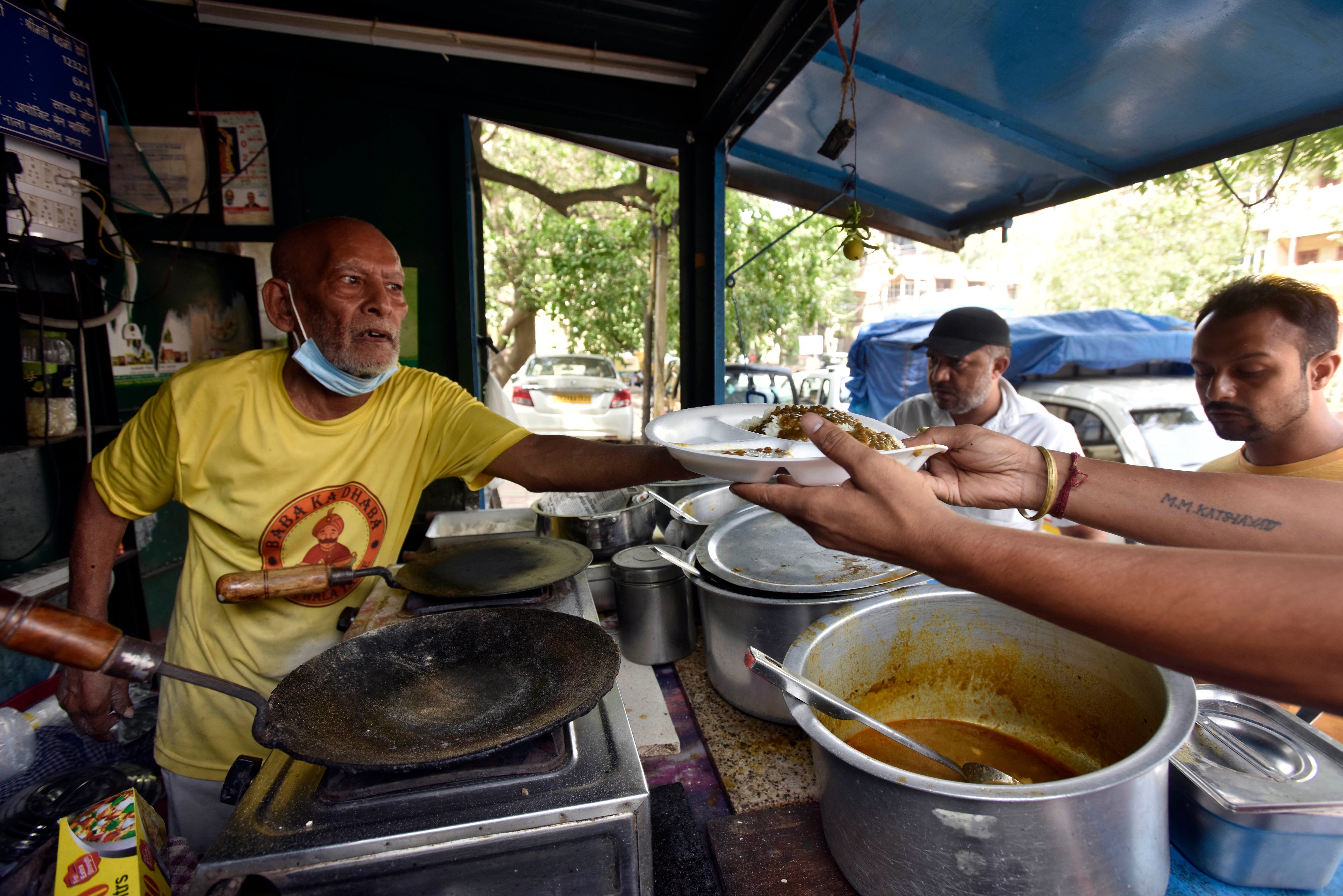 Baba says he is currently earning between ₹500-1,000 daily at his old dhaba. (Photo: HT/Sanjeev Verma) Baba says he is currently earning between ₹500-1,000 daily at his old dhaba. (Photo: HT/Sanjeev Verma)
