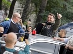 The procession of cyclists wound out of the city and back, arriving at Ibirapuera Park, where Jair Bolsonaro clambered atop a car to defend his denunciation of masks for the vaccinated.(AP) The procession of cyclists wound out of the city and back, arriving at Ibirapuera Park, where Jair Bolsonaro clambered atop a car to defend his denunciation of masks for the vaccinated.(AP)