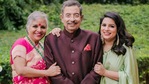 Mallika Dua with her parents Vinod Dua and Chinna Dua.