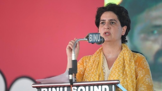 Priyanka Gandhi alleged that Prime Minister Narendra Modi chose not to listen to the recommendations of the Empowered Group, which was set up by his own government to tackle the pandemic and also ignored the recommendations of the parliamentary committee on health.(HT Photo)