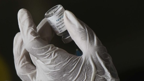 Bharat Biotech said that the complete data of Phase I and Phase II trials of Covaxin along with the partial data for Phase III trials have been scrutinised by the regulatory authorities. (HT Photo)