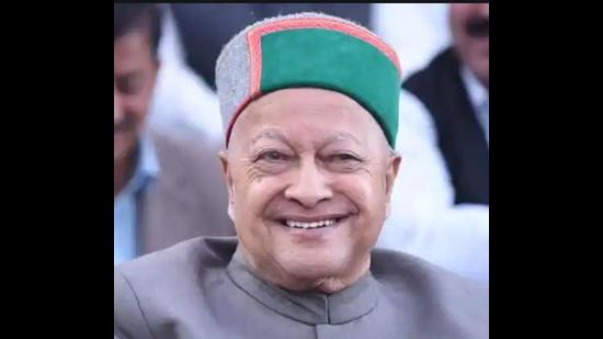 Virbhadra Singh, a former chief minister of Himachal Pradesh, has been diagnosed with Covid for the second time in two months in Shimla. (HT file photo)