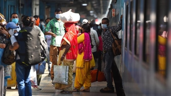 The sale of platform tickets was suspended with the aim to prevent overcrowding at railway stations amid the rising Covid-19 cases. (Raj K Raj / HT Photo)