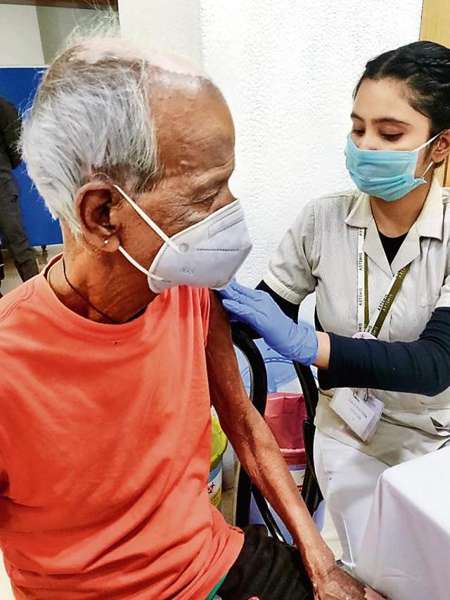 Many house helps aren’t educated, and don’t realise the significance of getting vaccinated for Covid. Hence these have to be counselled by their employers. Many house helps aren’t educated, and don’t realise the significance of getting vaccinated for Covid. Hence these have to be counselled by their employers.