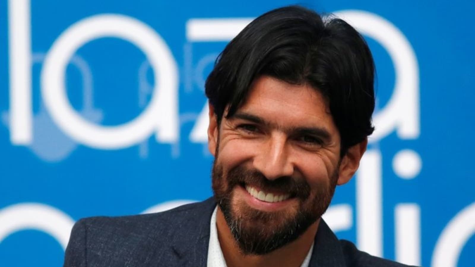 Uruguay's Sebastian Abreu retires after representing 31 clubs