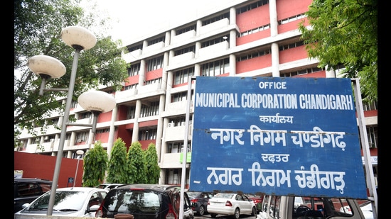 For the 2020-21 fiscal, the civic body had collected more than <span class='webrupee'>?</span> 61 crore property tax, against the target of <span class='webrupee'>?</span>48 crore. (HT File)