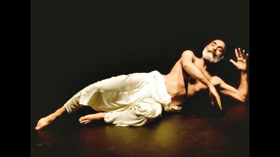 Navtej Johar, who started dancing at age 21, was a bearded Sikh boy and had no idea he stuck out Navtej Johar, who started dancing at age 21, was a bearded Sikh boy and had no idea he stuck out