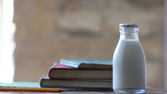 Milk: It not only moisturises your skin but also lightens darkened areas affected by skin conditions. Mix some milk with a scoop of yogurt and apply it onto your underarms and elbows. Leave it for 10-15 minutes and rinse.(Unsplash)