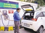 Last year, the Delhi government launched the EV policy which aims to ensure that in five years, 25% of all vehicles registered in national capital are e-vehicles.(Pradeep Gaur/ Mint) Last year, the Delhi government launched the EV policy which aims to ensure that in five years, 25% of all vehicles registered in national capital are e-vehicles.(Pradeep Gaur/ Mint)