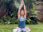Shilpa Shetty gets rid of stress and anxiety on a Monday with Parsva Sukhasana(Instagram/@theshilpashetty) Shilpa Shetty gets rid of stress and anxiety on a Monday with Parsva Sukhasana(Instagram/@theshilpashetty)