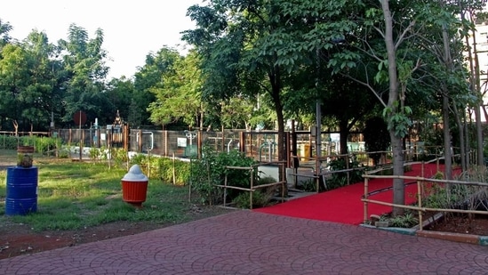 Due to the Covid-19 pandemic, PMC had closed all gardens and parks from March 23, 2020.(Ravindra Joshi/HT Photo) Due to the Covid-19 pandemic, PMC had closed all gardens and parks from March 23, 2020.(Ravindra Joshi/HT Photo)