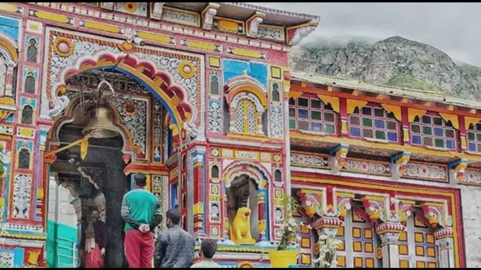 Uttarakhand defers Char Dham yatra amid storm over fake Covid tests during Kumbh