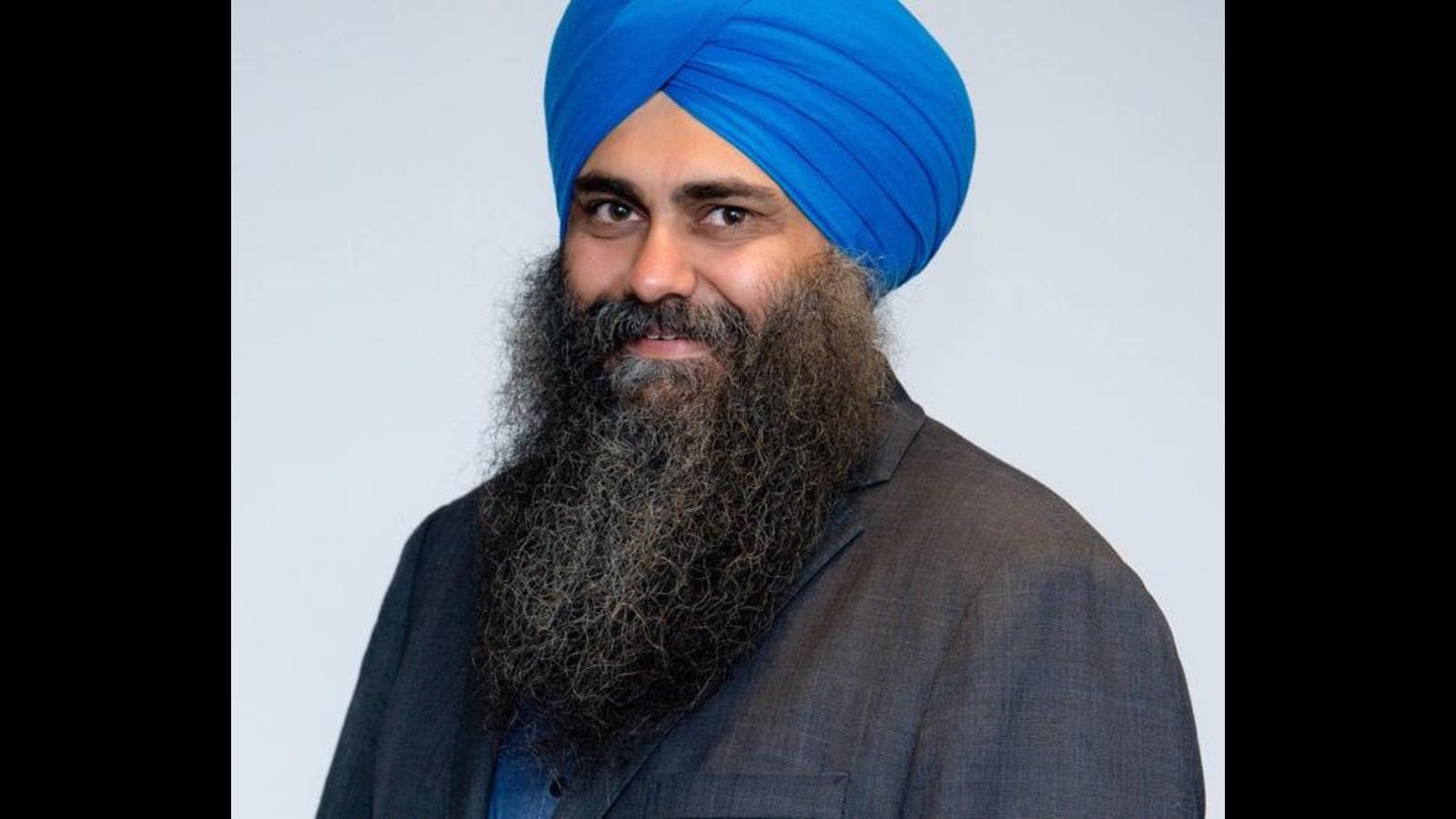 Former Canadian Sikh minister ‘sorry’ for backing proposed antiMuslim