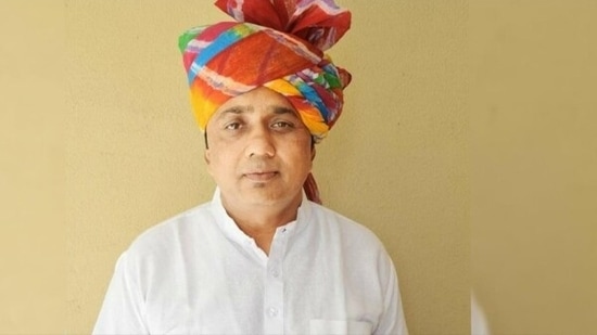 Mr Ganpat Banthia Mr Ganpat Banthia