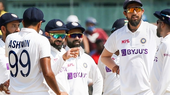Indian captain Virat Kohli with teammates during a Test match against England(PTI)