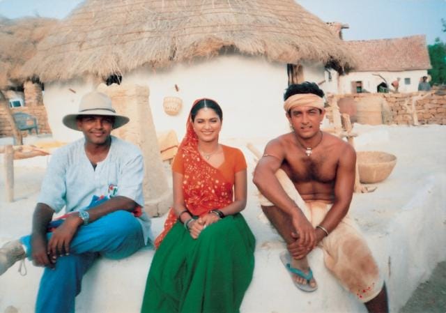 Director Ashutosh Gowariker with Gracy Singh and Aamir Khan during the shoot of Lagaan (2001). Director Ashutosh Gowariker with Gracy Singh and Aamir Khan during the shoot of Lagaan (2001).