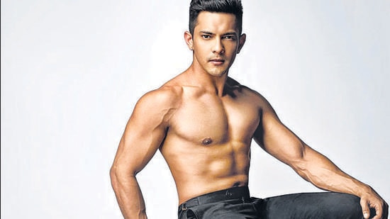 Aditya Narayan says, you don’t have to look great always. The idea is to remain fit. Aditya Narayan says, you don’t have to look great always. The idea is to remain fit.