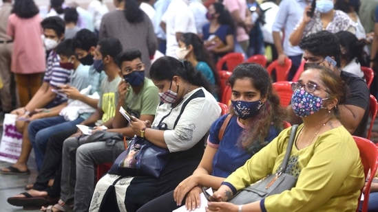 Residents are now doubtful of whether they got Covishield, as all other details like date of vaccination, name of hospital etc are wrong in the certificates. (Representative image) (Satish Bate/HT PHOTO) Residents are now doubtful of whether they got Covishield, as all other details like date of vaccination, name of hospital etc are wrong in the certificates. (Representative image) (Satish Bate/HT PHOTO)