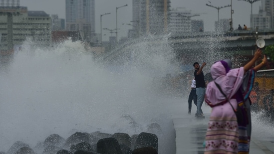 As of 8.30am on Wednesday, Mumbai had received a total of 726mm of rainfall in June alone. (Photo by Satish Bate/Hindustan Times)(Satish Bate/HT PHOTO) As of 8.30am on Wednesday, Mumbai had received a total of 726mm of rainfall in June alone. (Photo by Satish Bate/Hindustan Times)(Satish Bate/HT PHOTO)