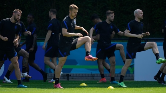 Matthijs de Ligt, in sunlight, exercises during the training of the Netherlands team in Zeist, Netherlands, Wednesday, June 16, 2021, a day before the Euro 2020 soccer championship group C match between The Netherlands and Austria(AP)