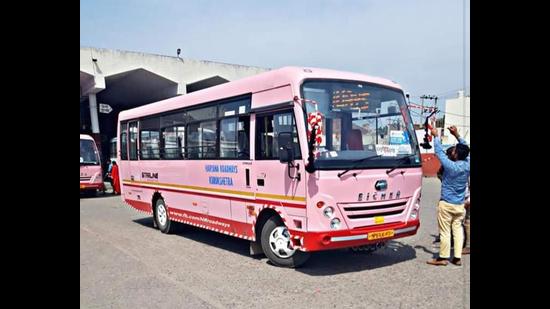 The municipal corporation has sourced 10 buses through the Haryana transport department for the service. (HT Photo)