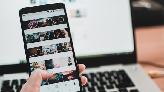 Following whatever you see on social media: There are many ingredients used in DIYs that might cause skin irritation like aloe vera, baking soda, gram flour, etc.(Pexels)