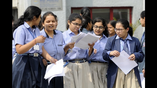 There is, however, a valuable lesson in the coronavirus pandemic-sparked disruption for the government, school boards and education sector. It is time to undertake long-pending structural reforms in assessment methods. (Sunil Ghosh/HT) There is, however, a valuable lesson in the coronavirus pandemic-sparked disruption for the government, school boards and education sector. It is time to undertake long-pending structural reforms in assessment methods. (Sunil Ghosh/HT)