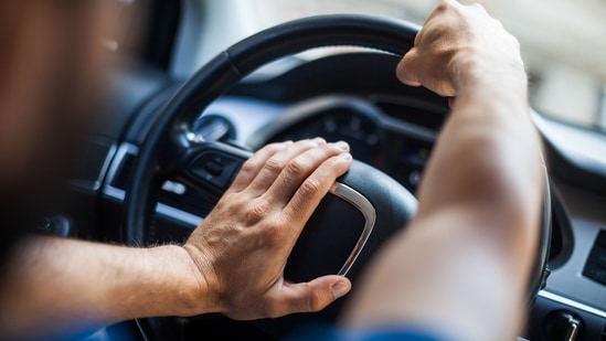 The Union road transport ministry directed transport departments against prosecuting motorists using the documents that have expired since February last year. (iStock | Representational image) The Union road transport ministry directed transport departments against prosecuting motorists using the documents that have expired since February last year. (iStock | Representational image)