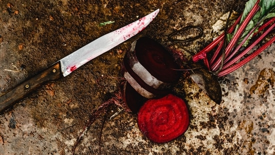 Beetroot tint: A lot of us have memories from our childhood rubbing beetroot on our lips, cheeks and eyelids while our mothers are busy. You can relive your childhood days again by making a tint of this bright coloured vegetable. Mix a tablespoon of beetroot juice with a tablespoon of water and glycerine. Stir well and put it in the refrigerator for at least two hours before applying.(Pexels)