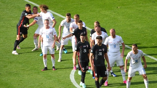 Soccer Football - Euro 2020 - Group D - Croatia v Czech Republic - Hampden Park, Glasgow, Scotland, Britain - June 18, 2021 Players during the match Pool via REUTERS/Andy Buchanan(Pool via REUTERS)