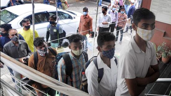 Earlier, RLA had resumed public dealing on June 1 for various services including registration of new vehicles, other state vehicles, no-objection certificate of vehicle and renewal of registration certificate. (HT FILE PHOTO) Earlier, RLA had resumed public dealing on June 1 for various services including registration of new vehicles, other state vehicles, no-objection certificate of vehicle and renewal of registration certificate. (HT FILE PHOTO)