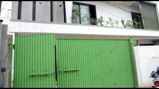 There are no closed-circuit television (CCTV) cameras in the house but the footage from cameras in the neighbourhood showed some persons scaling the wall to enter and exit the house from an adjoining vacant plot. (HT Photo) There are no closed-circuit television (CCTV) cameras in the house but the footage from cameras in the neighbourhood showed some persons scaling the wall to enter and exit the house from an adjoining vacant plot. (HT Photo)