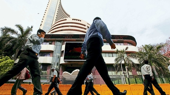 BSE Sensex slipped 178.65 points or 0.34%, ending at 52,323.33 (MINT_PRINT) BSE Sensex slipped 178.65 points or 0.34%, ending at 52,323.33 (MINT_PRINT)