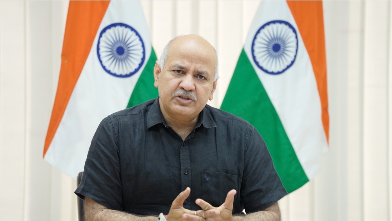Dy CM Manish Sisodia welcomes formula, questions cancellation delay