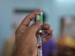 BMC on Friday said 10 vaccination centres in the city will start vaccination for 30 to 44 years age group starting Saturday, only on an appointment basis.(AFP file photo) BMC on Friday said 10 vaccination centres in the city will start vaccination for 30 to 44 years age group starting Saturday, only on an appointment basis.(AFP file photo)