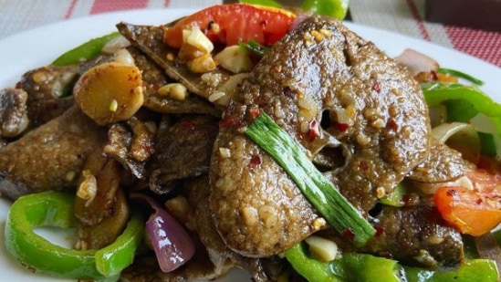 Lowa Khatsa: It is made of pieces of fried animal lung. Die-hard non-vegetarian lovers can give this dish a try. (Instagram/@paldenfoods)