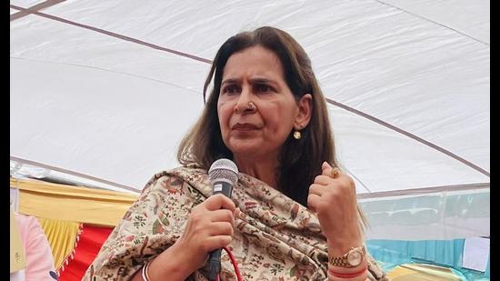 To a question on Navjot Singh Sidhu, she said the party has asked him to wait. “After their (party high command) decision comes, then he will take a decision that is in the interest of Punjab,” she said. (Twitter)