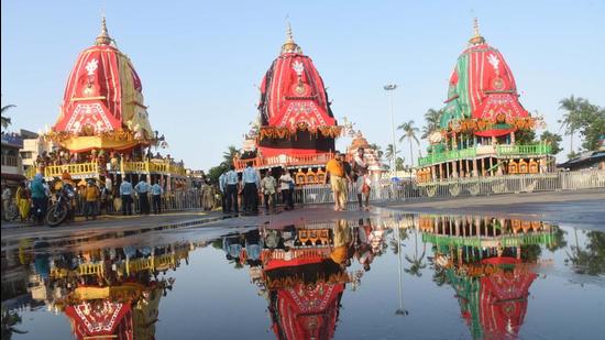 Puri, India – June 23, 2020: The chariots of the Hindu deities Balabhadra, Subhadra and Jagannath at the Gundicha temple during the annual Rath Yatra festival, in Puri, Odisha, India on Tuesday, June 23, 2020. The yatra is being held this year with severe restrictions on the number of people participating due to the coronavirus. (Photo by Arabinda Mahapatra / Hindustan Times) (Arabinda Mohapatra) Puri, India – June 23, 2020: The chariots of the Hindu deities Balabhadra, Subhadra and Jagannath at the Gundicha temple during the annual Rath Yatra festival, in Puri, Odisha, India on Tuesday, June 23, 2020. The yatra is being held this year with severe restrictions on the number of people participating due to the coronavirus. (Photo by Arabinda Mahapatra / Hindustan Times) (Arabinda Mohapatra)