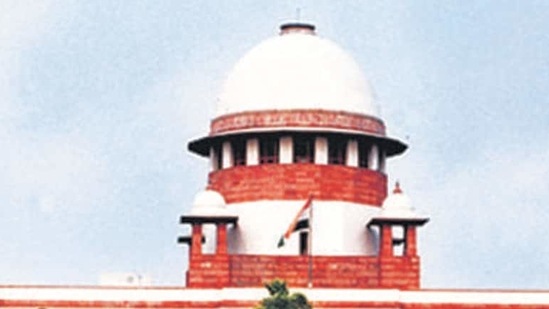 The Centre filed the affidavit that it cannot pay the compensation amount to the next of kin of the deceased as it would entail a huge financial liability.(HT Photo) The Centre filed the affidavit that it cannot pay the compensation amount to the next of kin of the deceased as it would entail a huge financial liability.(HT Photo)