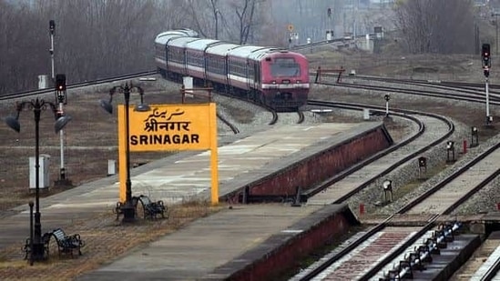 All 15 Railway Stations of Kashmir Valley will Get Public Wi-Fi Network