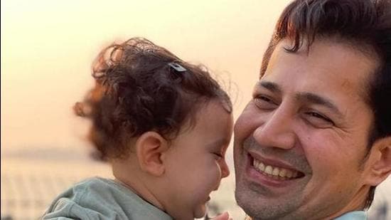 Actor Sumeet Vyas with his son Ved.